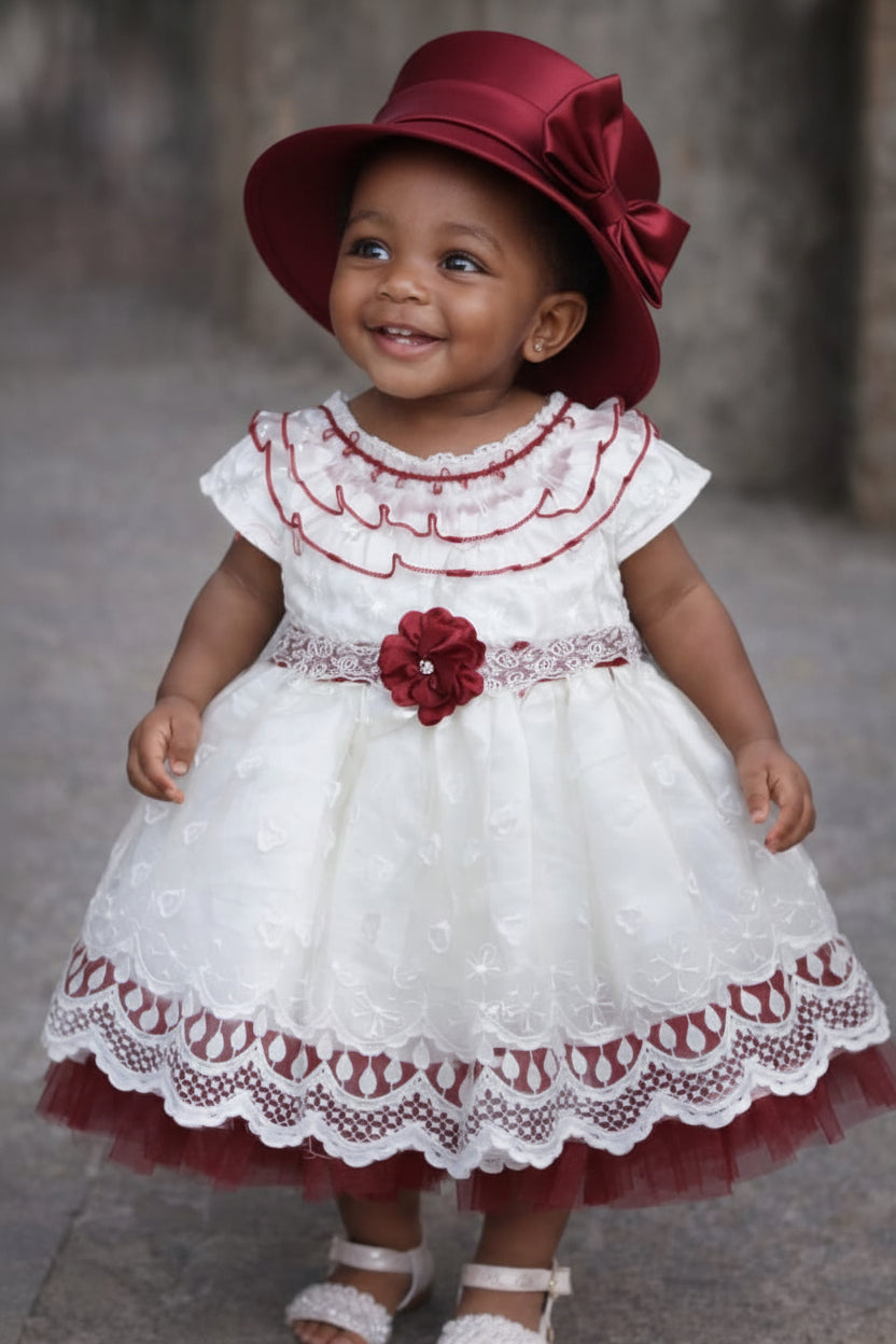 Robe de Cérémonie Blanche et Bordeaux avec Chapeau Assorti